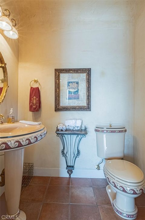 Tiny photo for 8730 Bluff Court, Bradley, CA 93426 (MLS # NS26070345)