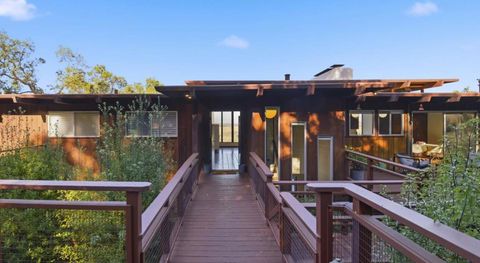 Photo of 410 Conil Way, Portola Valley, CA 94028 (MLS # ML82049073)