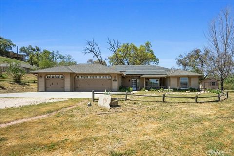 Photo of 30261 Knight Court, Tehachapi, CA 93561 (MLS # SR25159369) Photo of 30261 Knight Court, Tehachapi, CA 93561 (MLS # SR25159369)