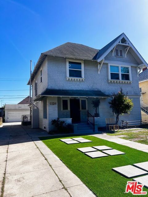 Photo of 1820 W 22nd Street, Los Angeles, CA 90018 (MLS # 26799971)