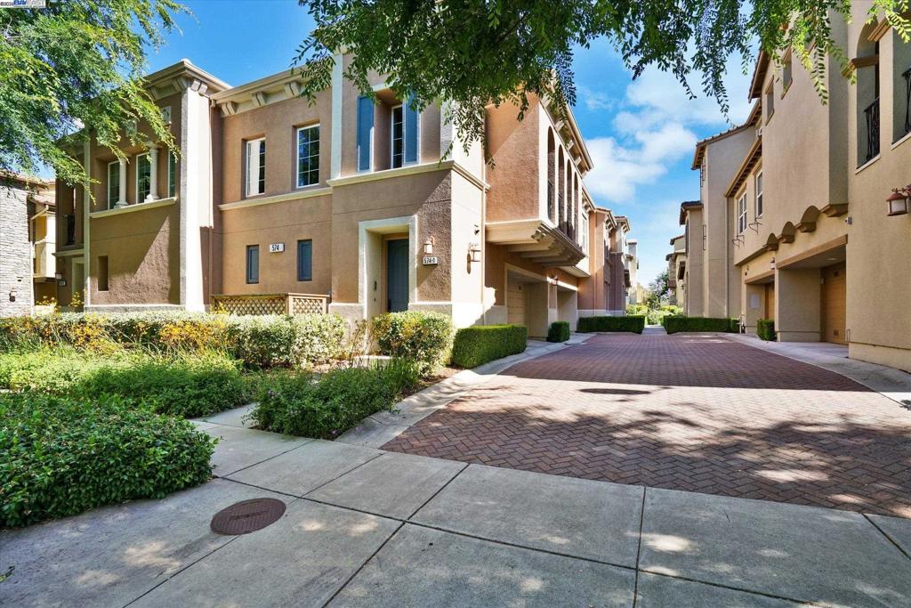 Modern Comfort in Prime Livermore Location – Welcome to Montage! This beautifully designed, energy-efficient tri-level condo offers modern elegance and smart design in one of Livermore’s most desirable communities. Bright and open floor plan with central AC, plantation shutters, and a gas fireplace. Spacious kitchen with granite countertops, stainless steel appliances, under-cabinet lighting, perfect for cooking and entertaining. Hardware flooring, Berber carpet , Vaulted ceilings , Tree line Street , Plenty additional exterior parking. Main level includes a flexible guest bedroom/home office and full bath. Upstairs, the primary suite features a walk-in closet, dual sinks, a soaking tub, and a stall shower. High vaulted ceiling in the living room and the large or spacious balcony, great for a grill and for relaxing with coffee or wine. Enjoy Montage amenities: pool, playground, and green space—all with low HOA fees. Close to Costco, Las Positas College (walkable), parks, shopping, and I-580. Don’t miss this incredible opportunity!