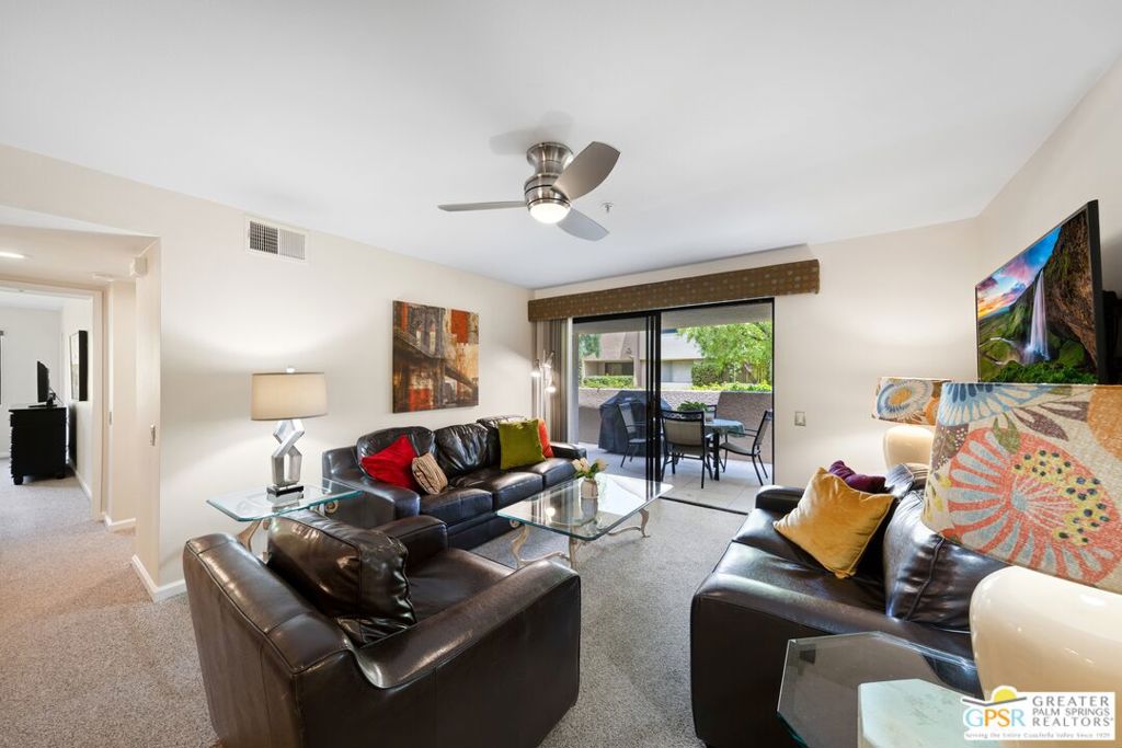 605 E Amado Road 619