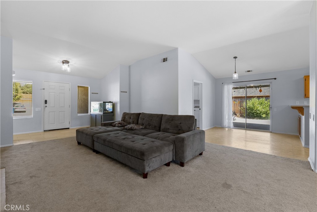 475 Heritage Lane