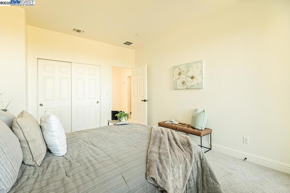 ESTATES - Residential