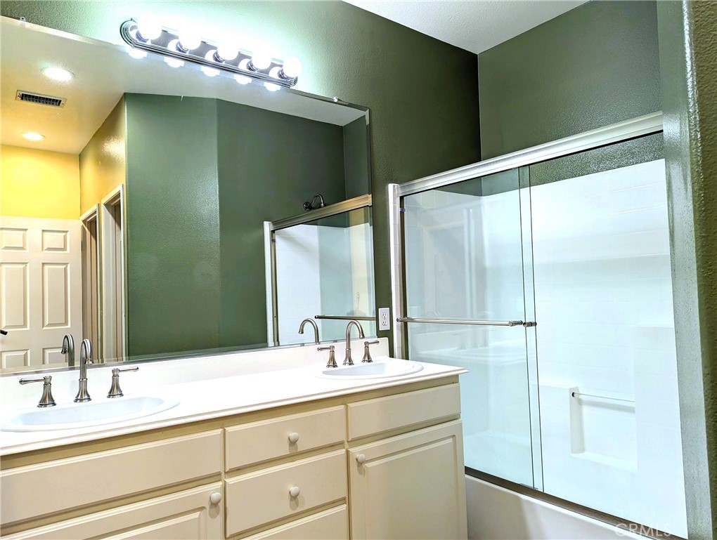 Passeggio (PASG) - Residential Lease