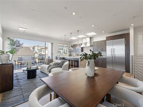 320 35th Street Manhattan Beach CA 90266