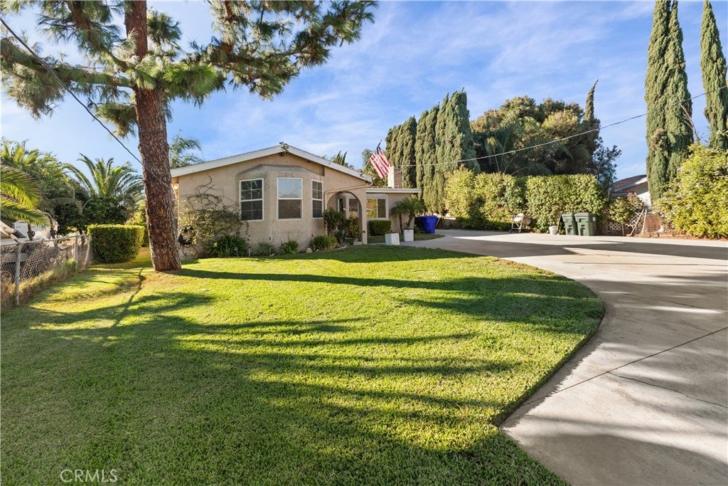 4337 Riverview