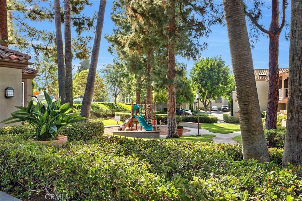 Mandevilla (MAND) - Residential Lease