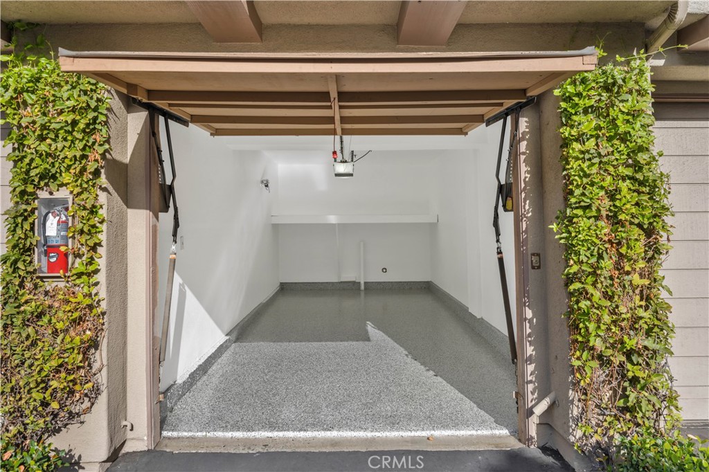 Mandevilla (MAND) - Residential Lease