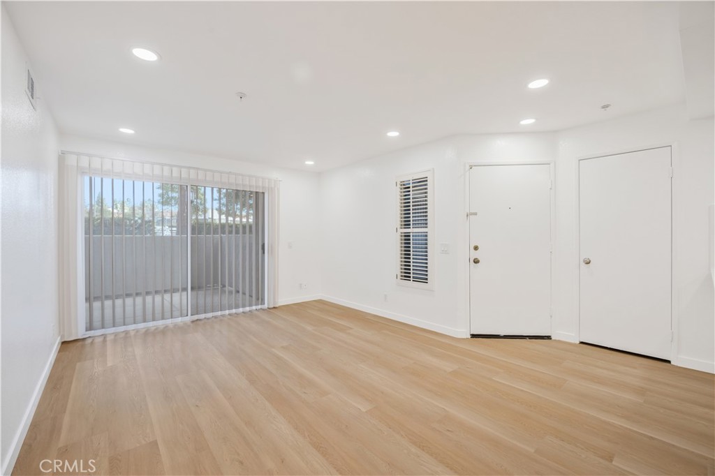 Mandevilla (MAND) - Residential Lease