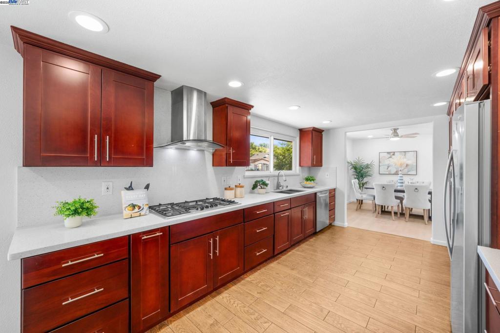 WARM SPRINGS - Residential