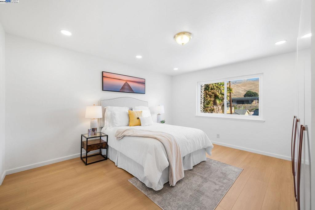 WARM SPRINGS - Residential