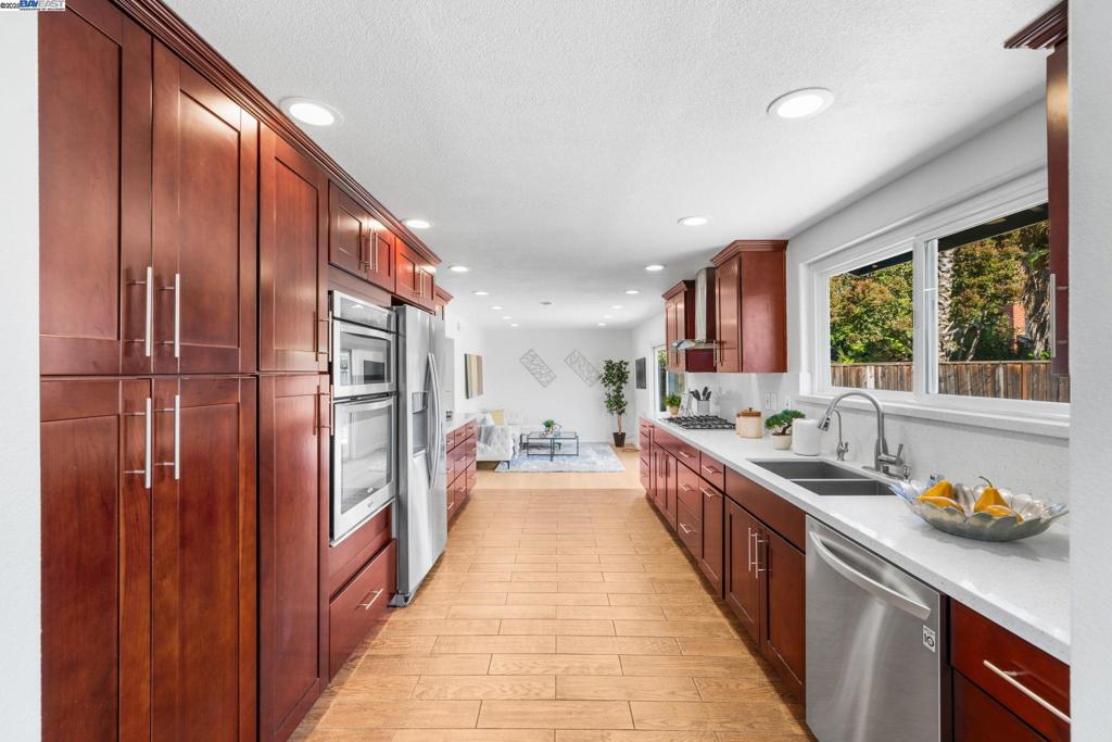 WARM SPRINGS - Residential