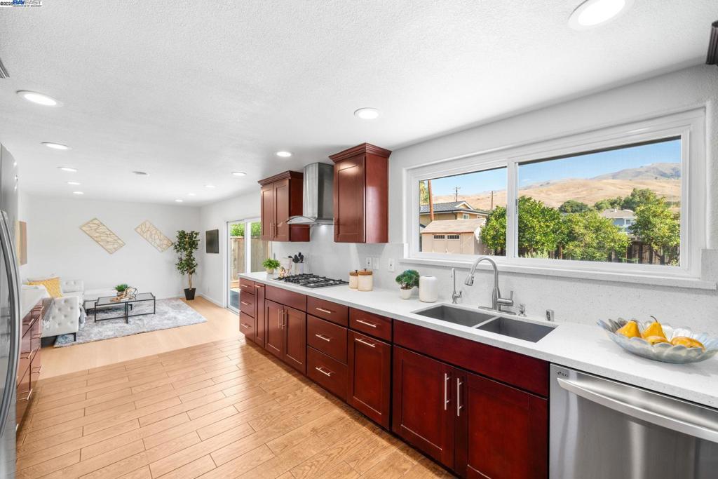 WARM SPRINGS - Residential