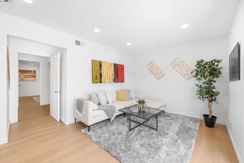 WARM SPRINGS - Residential