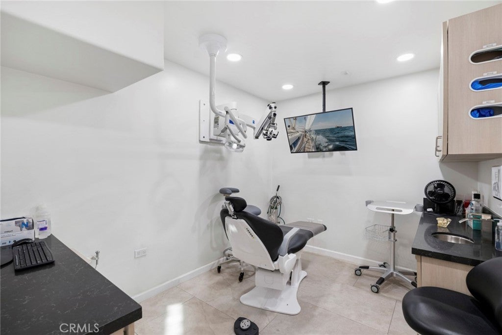 122 Agate, Newport Beach CA 92662 - Photo 10