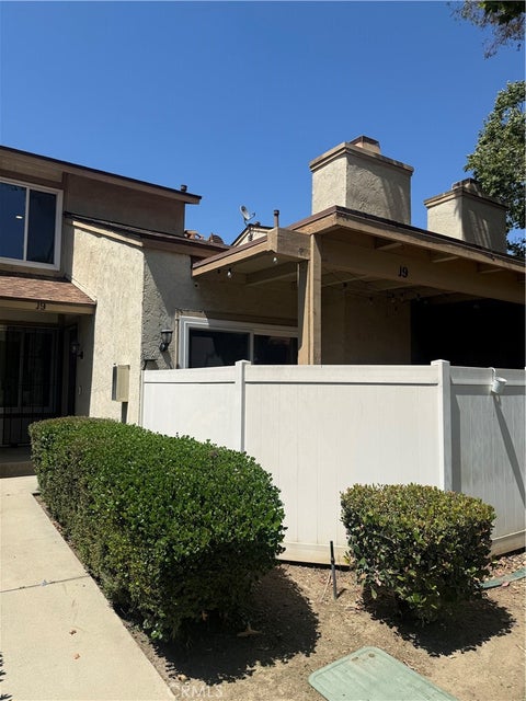 Photo of 1031 S Palmetto Ave, Ontario, CA 91762 (MLS # CV26138339)