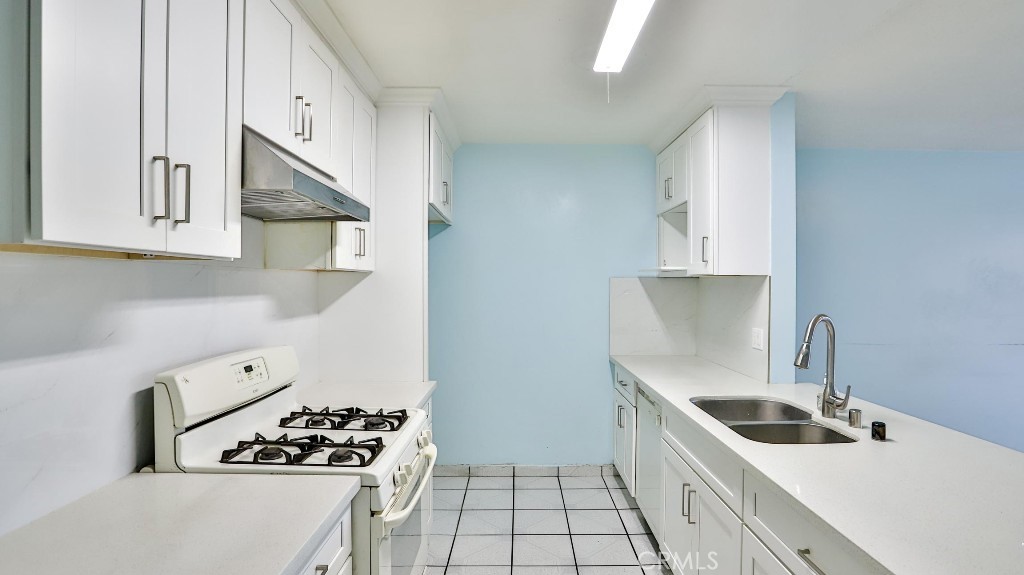 1531 E La Palma Avenue C2