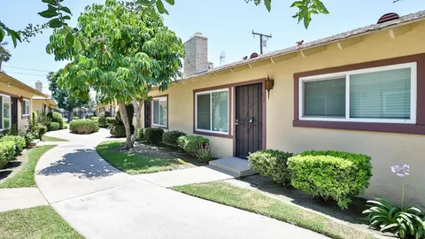 1531 E La Palma Avenue Unit C2, Anaheim, CA 92805 - MLS#: OC25239737