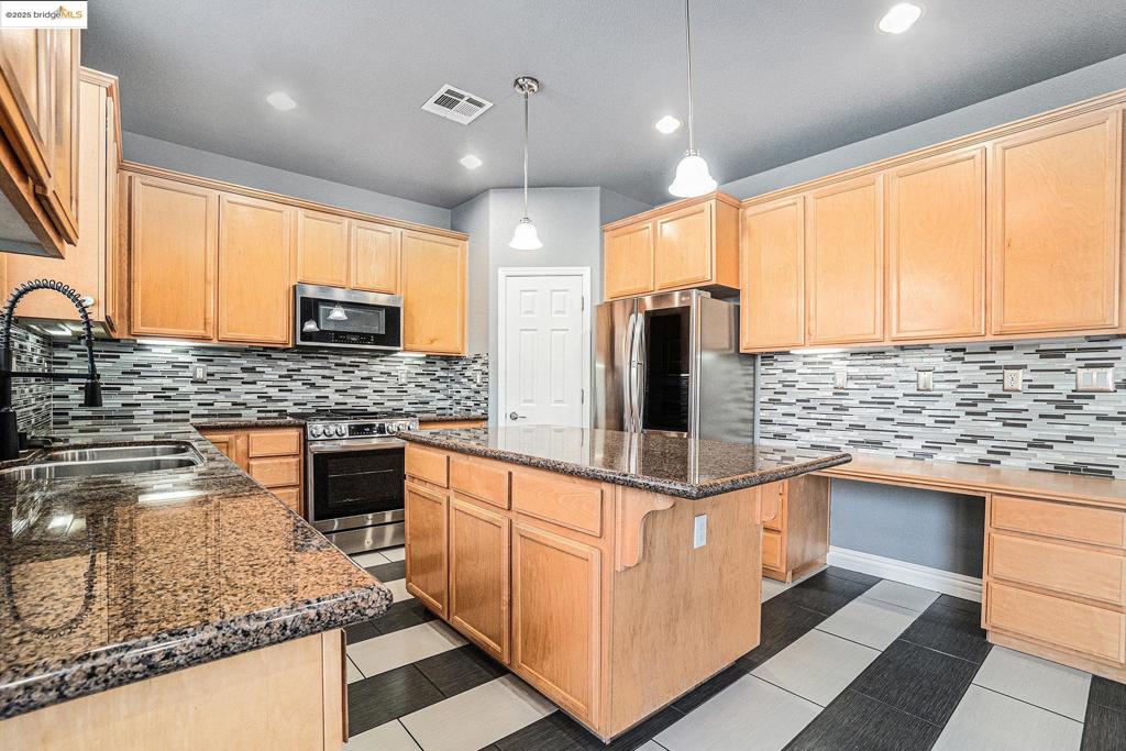 MAGNOLIA PARK - Residential