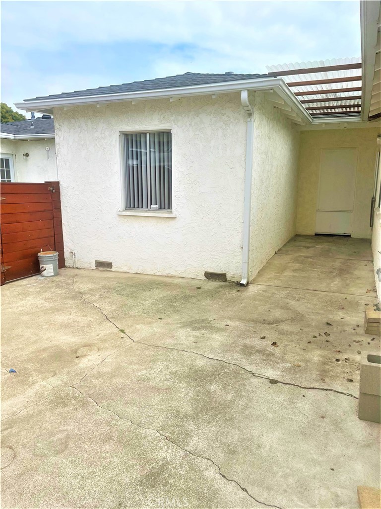 / - Residential Lease