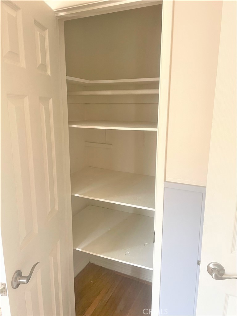 / - Residential Lease