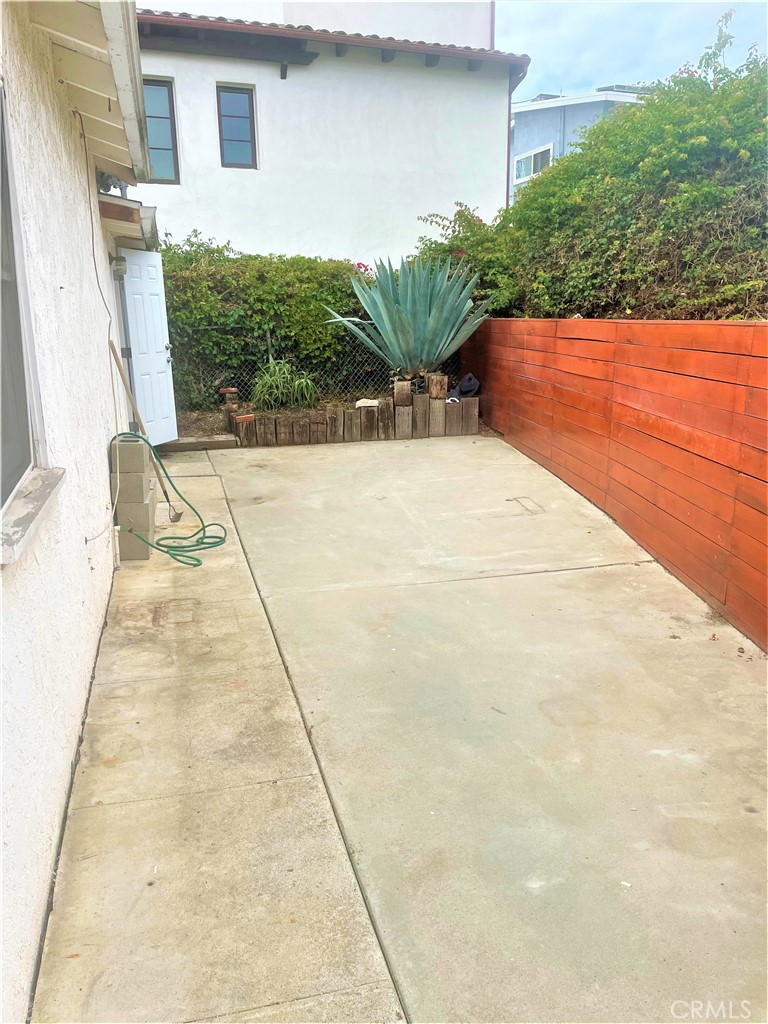 / - Residential Lease