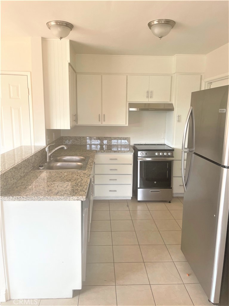 / - Residential Lease