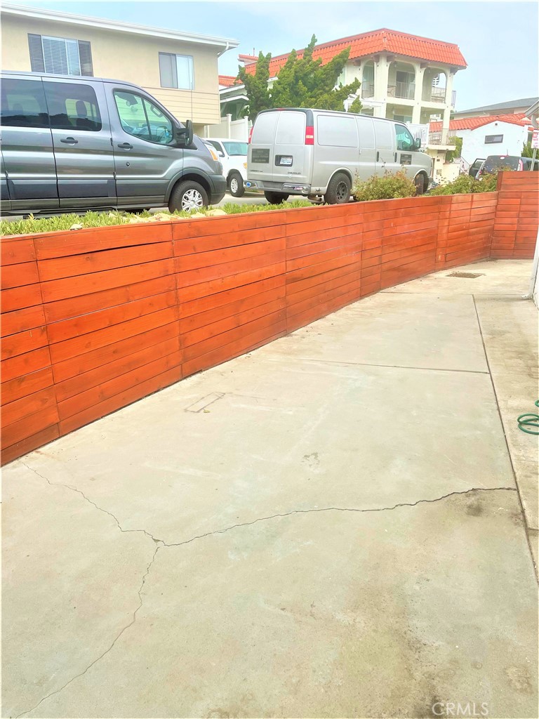 / - Residential Lease