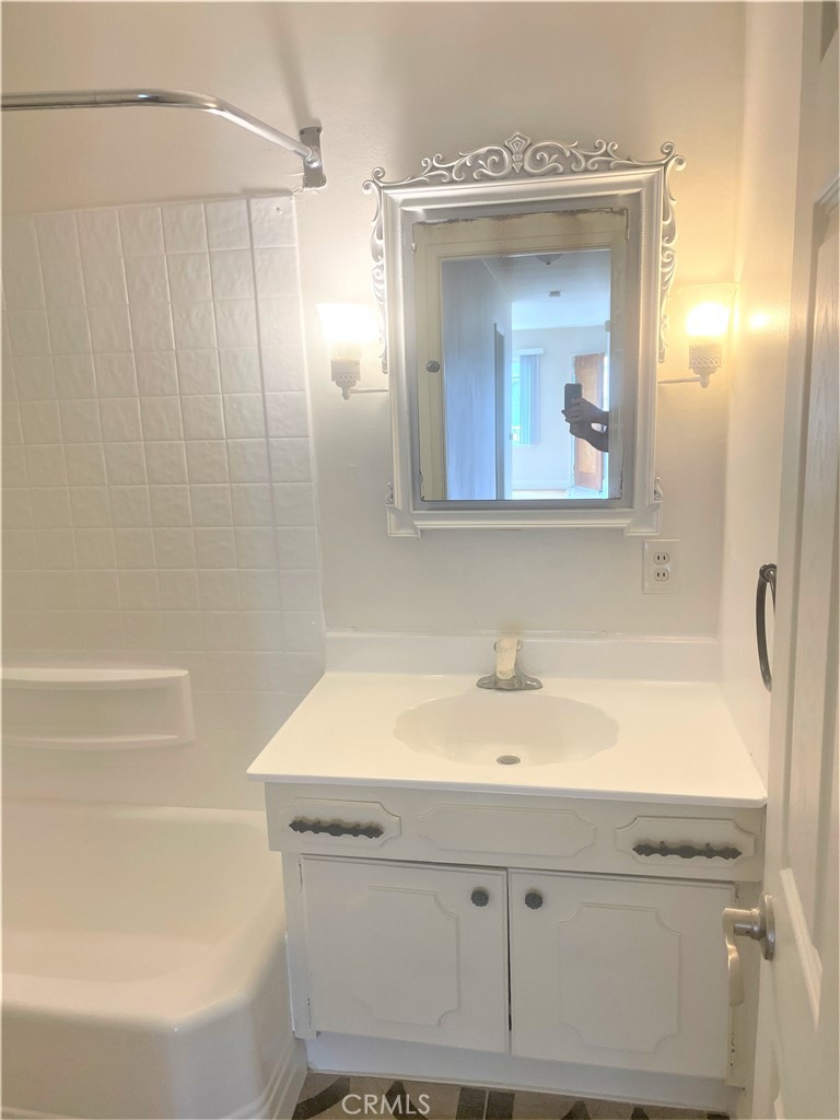 / - Residential Lease