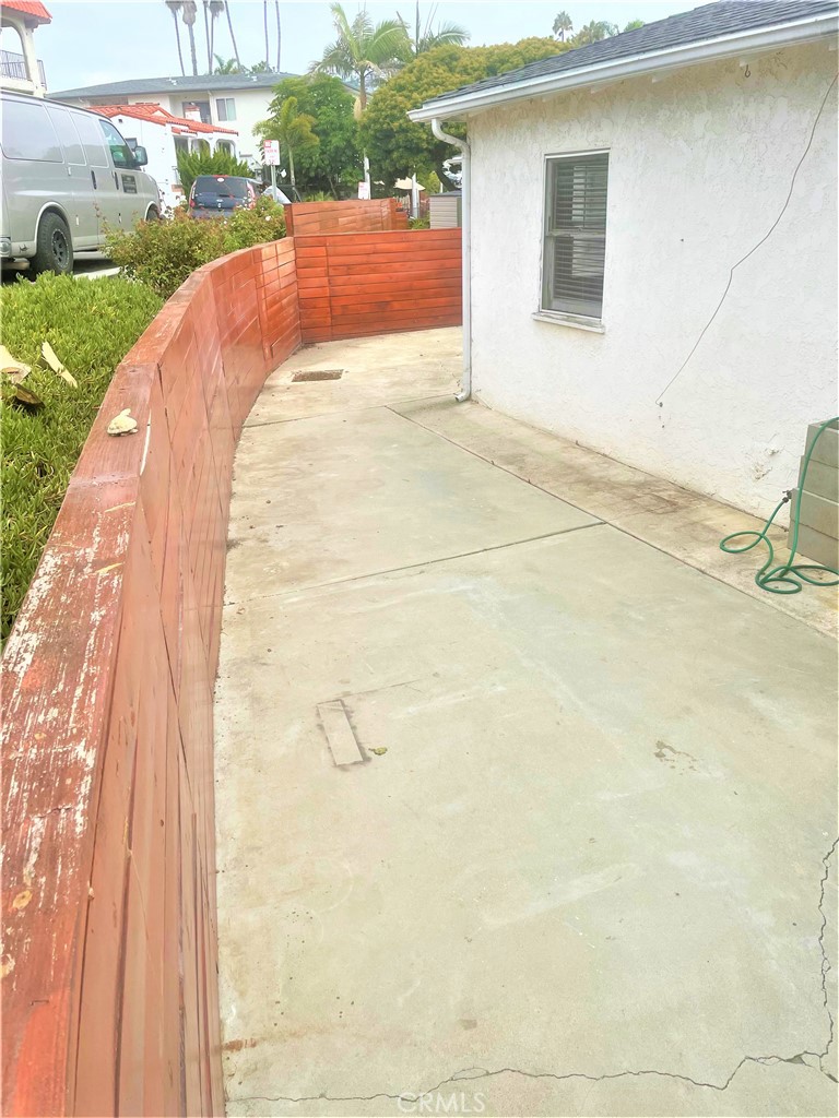 / - Residential Lease