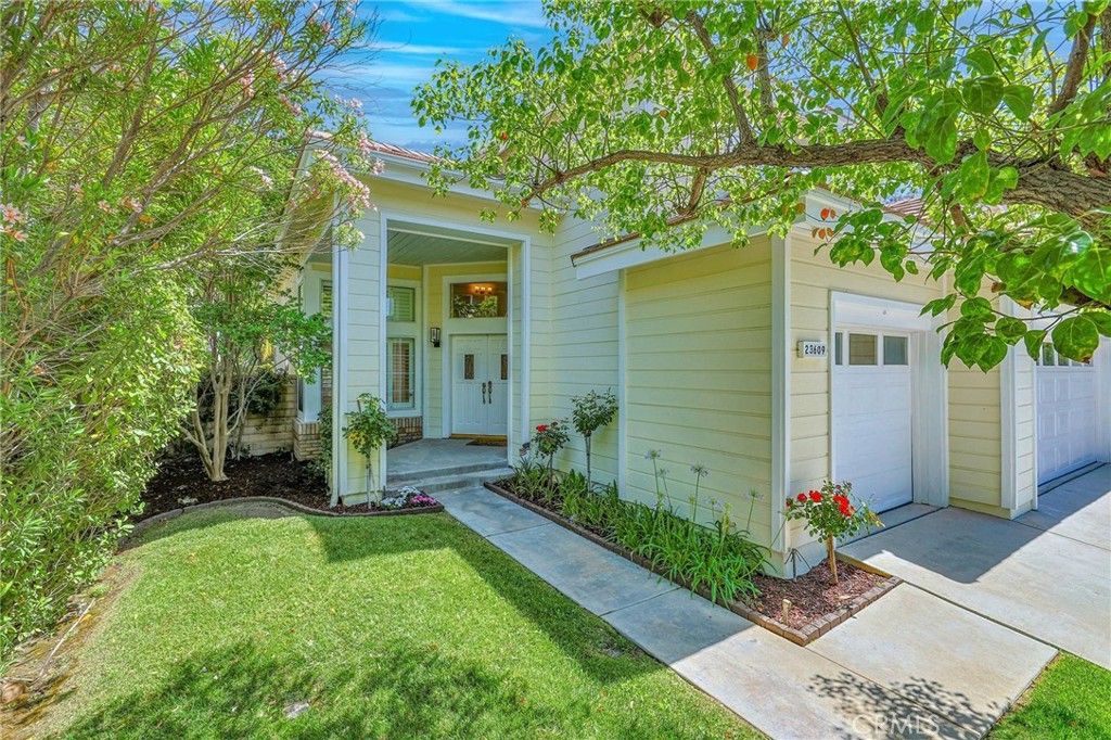 Photo of 23609 Wilmington Court, Valencia, CA 91354 (MLS # SR26063144)
