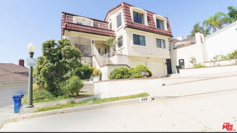 Photo of 359 Dalkeith Avenue, Los Angeles, CA 90049 (MLS # 26986455)
