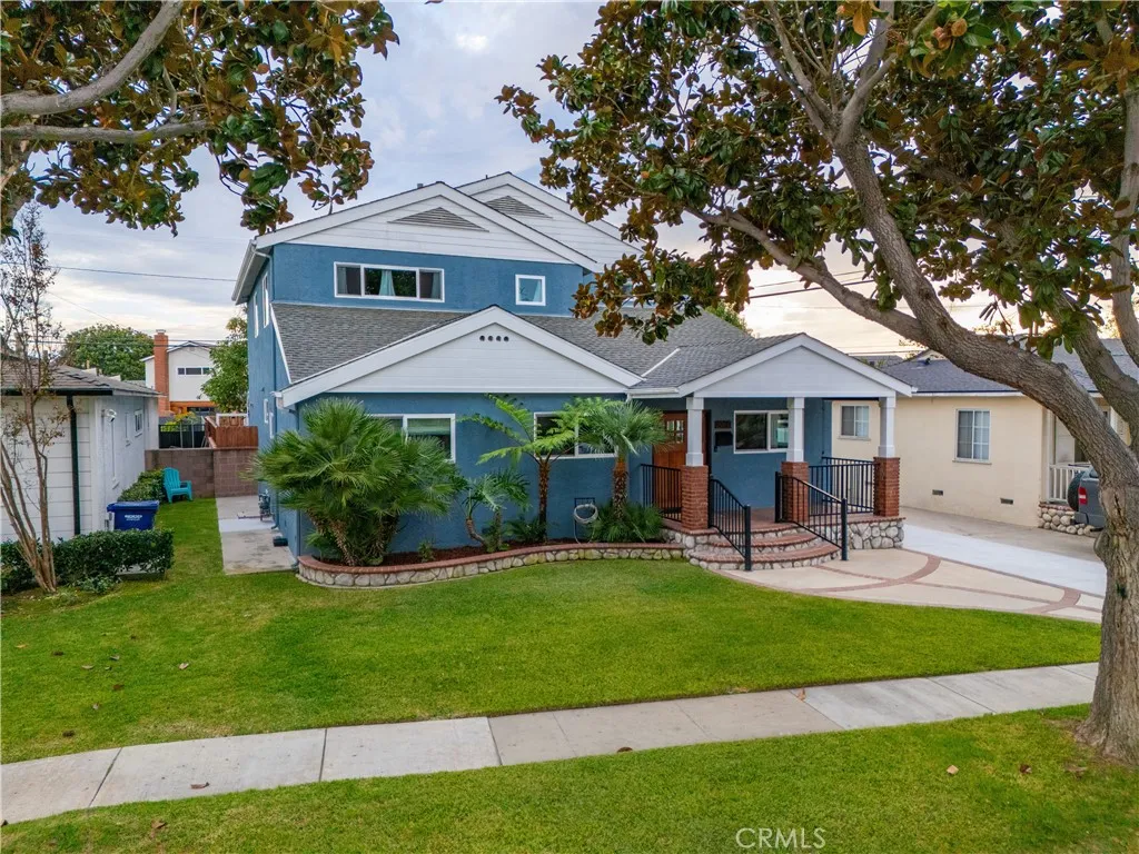 Lakewood, California 90713, United States, 4 Bedrooms Bedrooms, ,3 BathroomsBathrooms,Residential,Active,244620