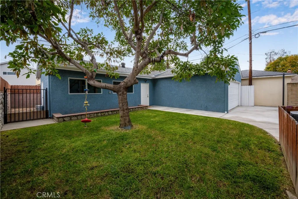 Lakewood, California 90713, United States, 4 Bedrooms Bedrooms, ,3 BathroomsBathrooms,Residential,Active,244620