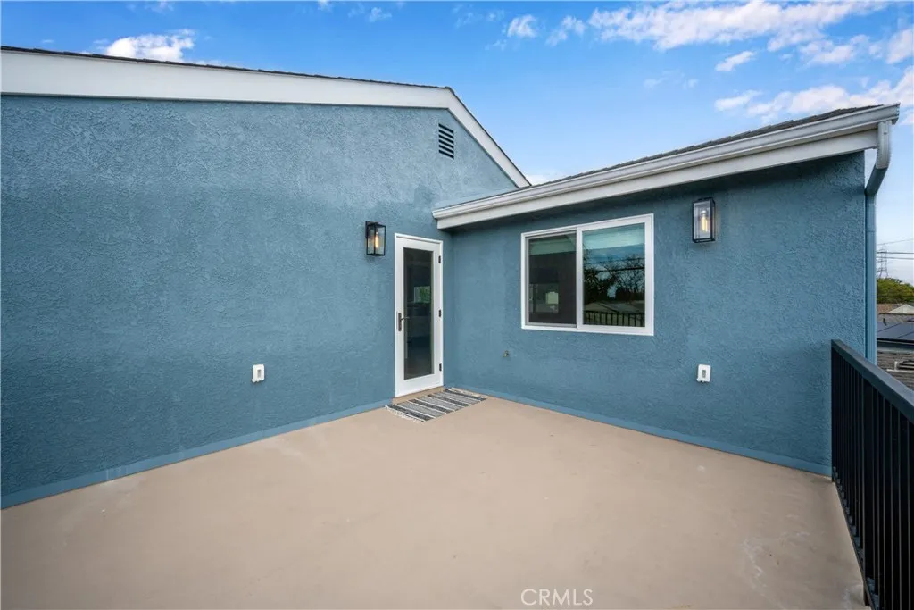 Lakewood, California 90713, United States, 4 Bedrooms Bedrooms, ,3 BathroomsBathrooms,Residential,Active,244620