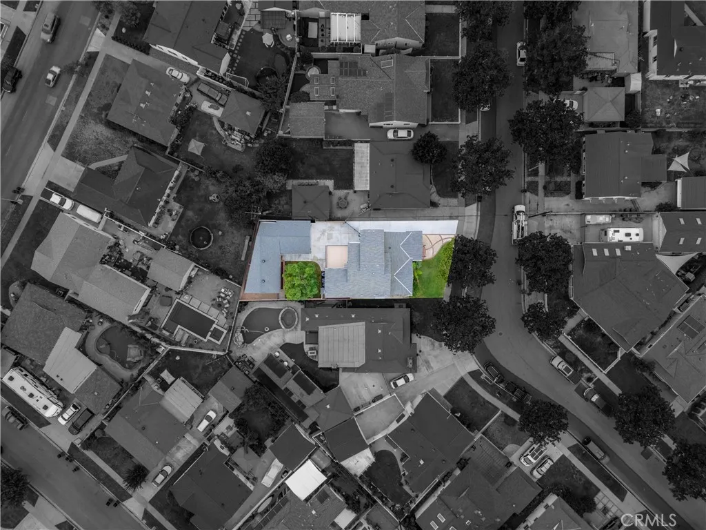 Lakewood, California 90713, United States, 4 Bedrooms Bedrooms, ,3 BathroomsBathrooms,Residential,Active,244620