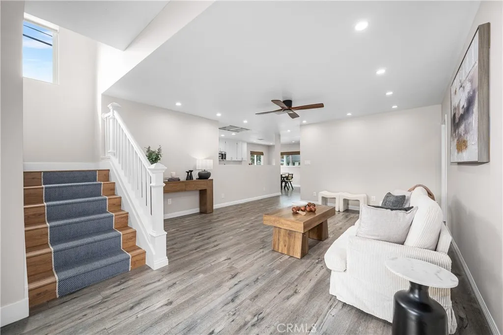 Lakewood, California 90713, United States, 4 Bedrooms Bedrooms, ,3 BathroomsBathrooms,Residential,Active,244620