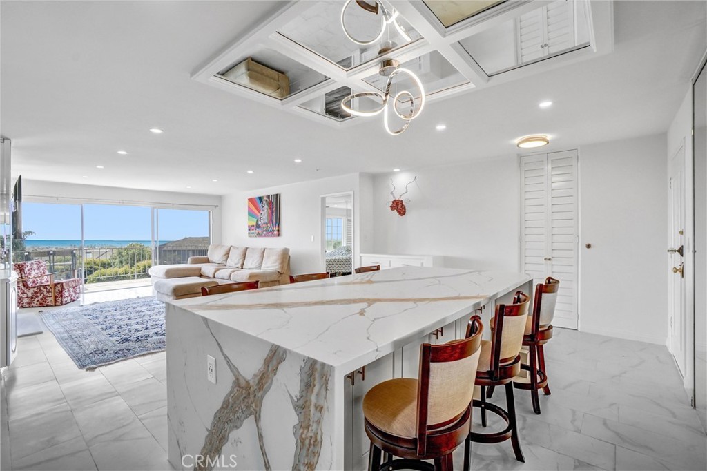 101 Scholz Plaza 224