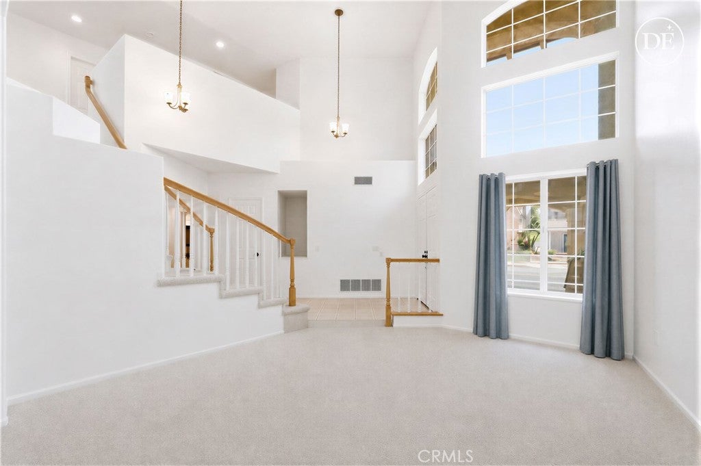 24 Calabria LN, Lake Forest CA 92610