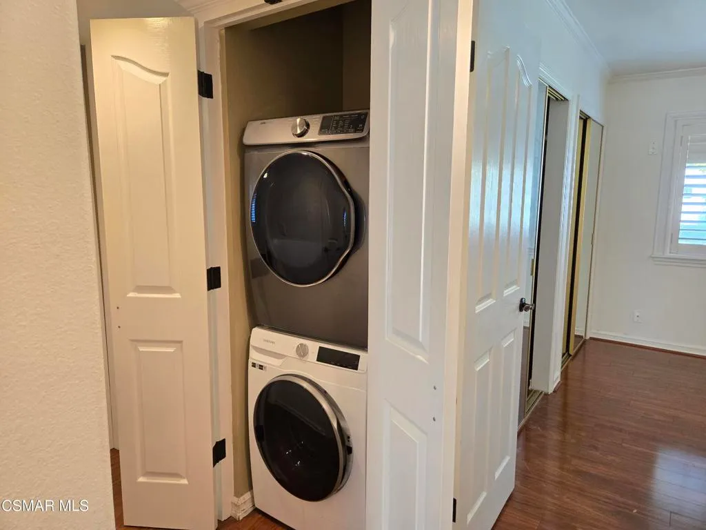 Westlake Village, California 91361, United States, 3 Bedrooms Bedrooms, ,2 BathroomsBathrooms,Residential,Active,200804