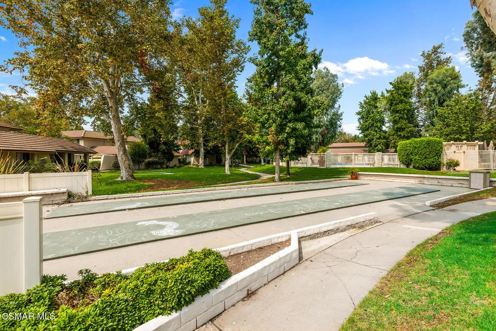 Westlake Village, California 91361, United States, 3 Bedrooms Bedrooms, ,2 BathroomsBathrooms,Residential,Active,200804