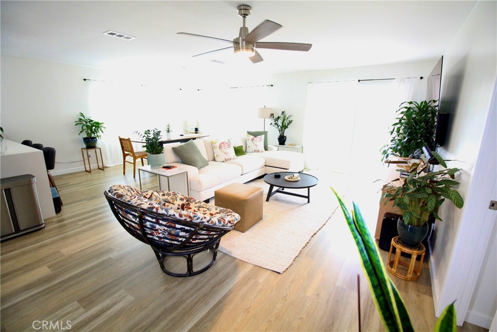 3305 W Thornton Avenue