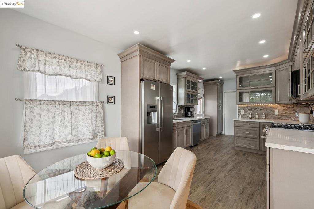 EL CERRITO VIEW - Residential