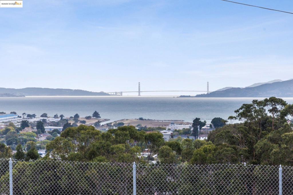 EL CERRITO VIEW - Residential