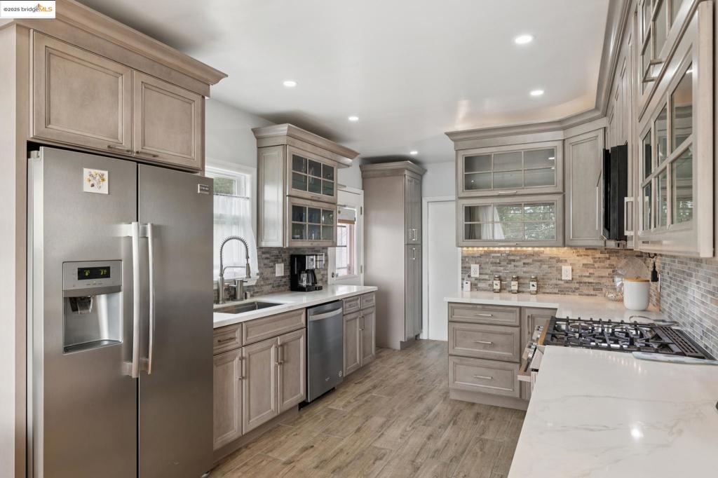 EL CERRITO VIEW - Residential