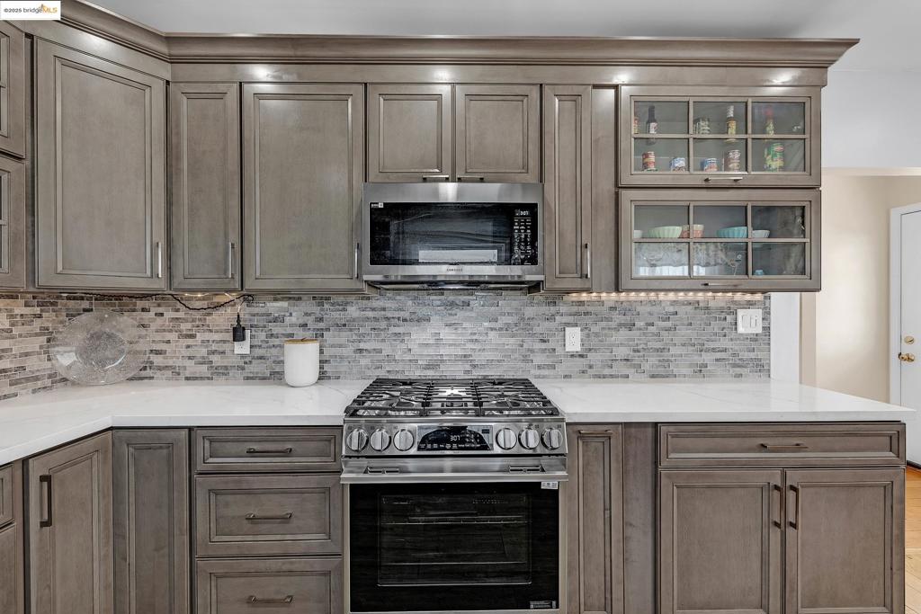 EL CERRITO VIEW - Residential