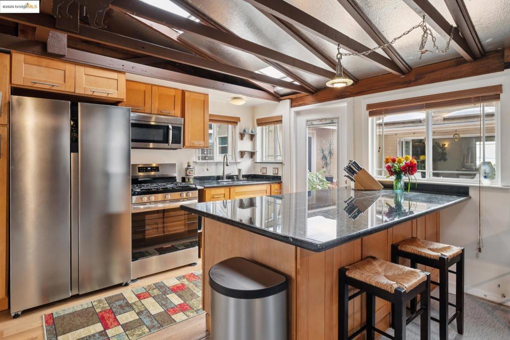 EL CERRITO VIEW - Residential