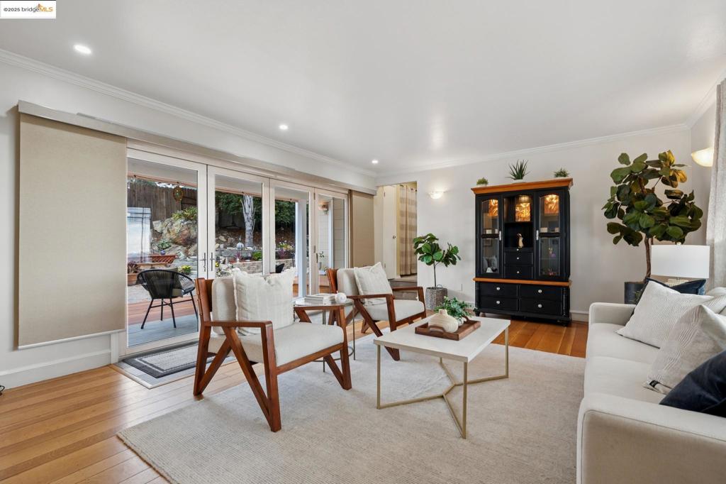 EL CERRITO VIEW - Residential