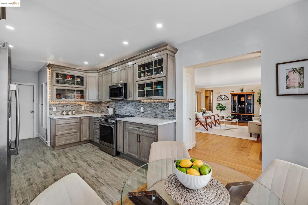 EL CERRITO VIEW - Residential